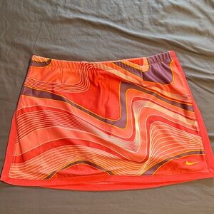 Nike Swirl Pattern Skirt in Orange and Purple